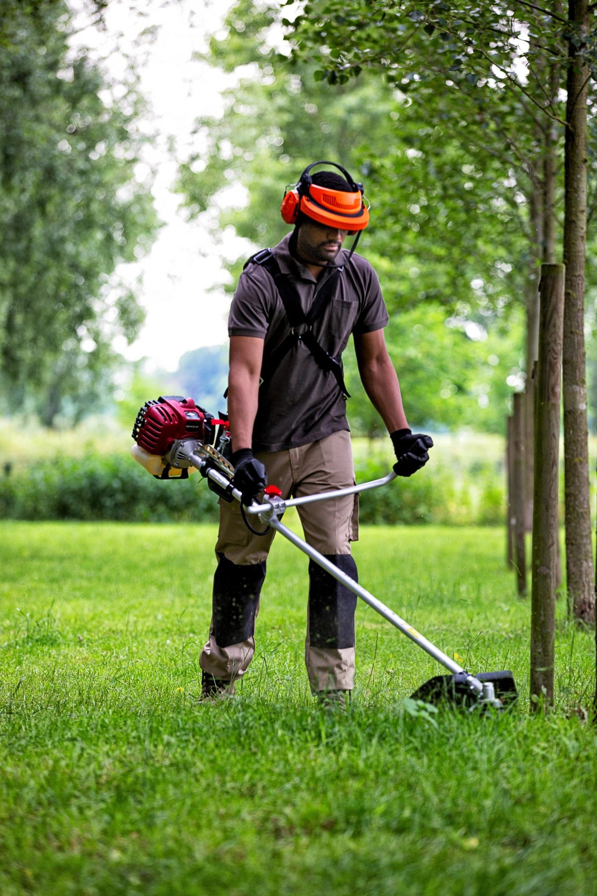 Desbrozadora Briggs&amp;Stratton SP43-W: Calidad y Potencia imbatibles